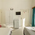 Zuemruet Gazde/Camere de închiriat *